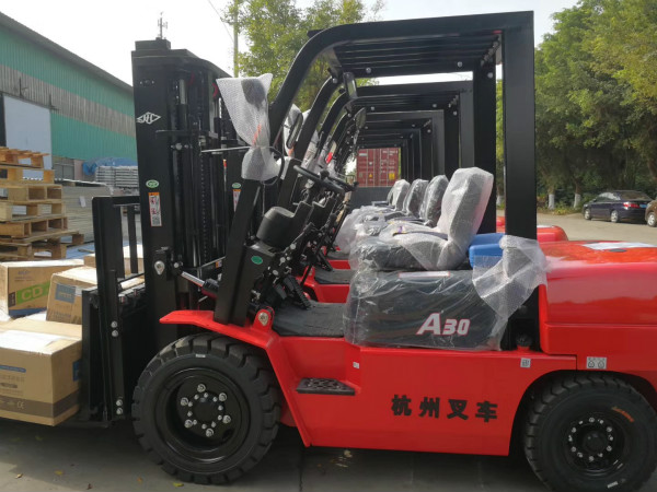 叉車轉向沉重？叫你這些方法排除！
